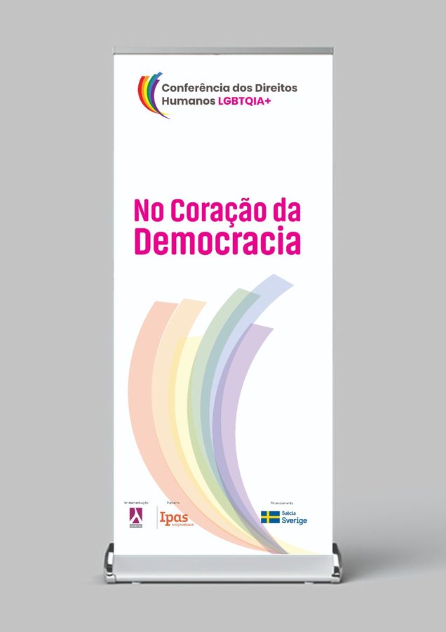 Roll-up institucional produzido para conferência